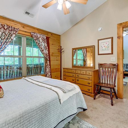 Serene Maggie Valley Retreat With Deck And Hot Tub! Dış mekan fotoğraf